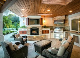 Outdoor Living Room For Your Home : Creating a Fresh Atmosphere