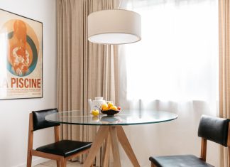 17 Delightful Dining Room Curtain Ideas for Attractive Decorations in Interiors featured