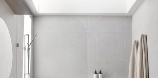 20 Curbless Shower Room Ideas : Bring A Spacious Impression