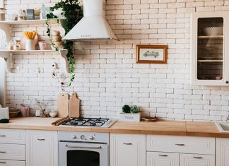 10 Best Storage Solutions for Small Kitchens