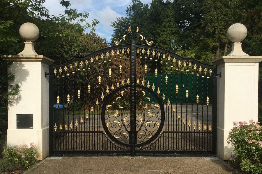 Luxurious Gate Design