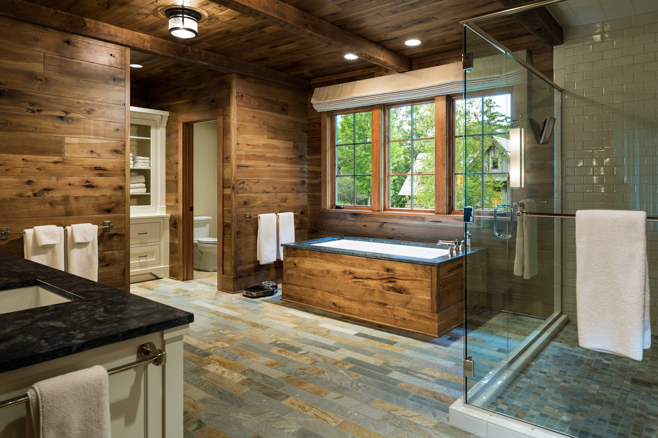 Rustic Bathtub From Wooden Material