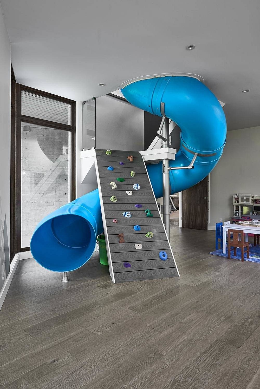 Climbing Walls With Tube Slides