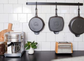 Steps To Properly Clean a Cast Iron Skillet