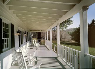 Tips to Clean Your Porch : Create a Cozy Place for You