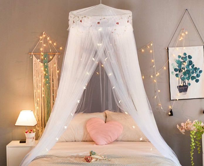 Clean and Bright White Bed Canopy