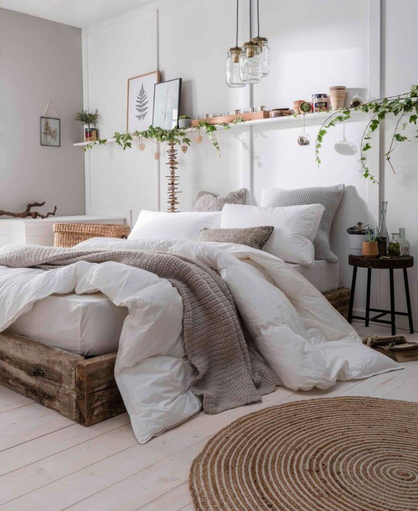 Natural Decoration in the Bedroom