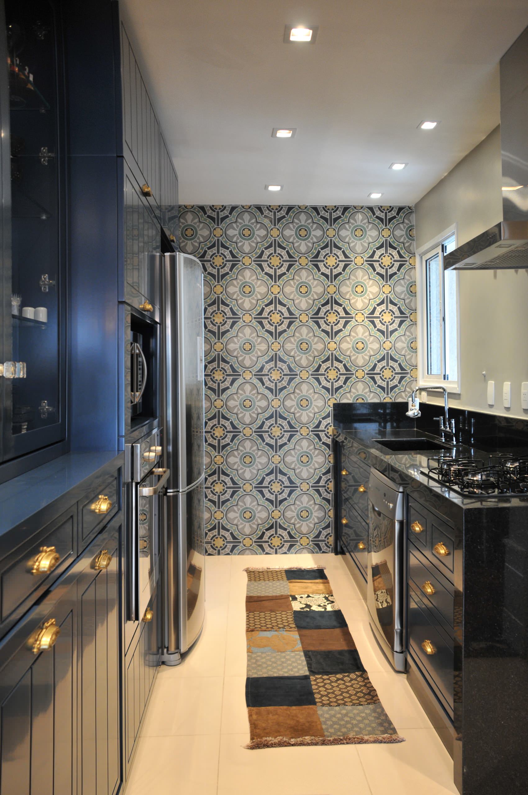 Combine Black Cabinets with Patterned Wallpaper