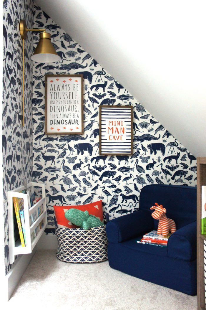 Reading Nook with Creative Wall Decoration