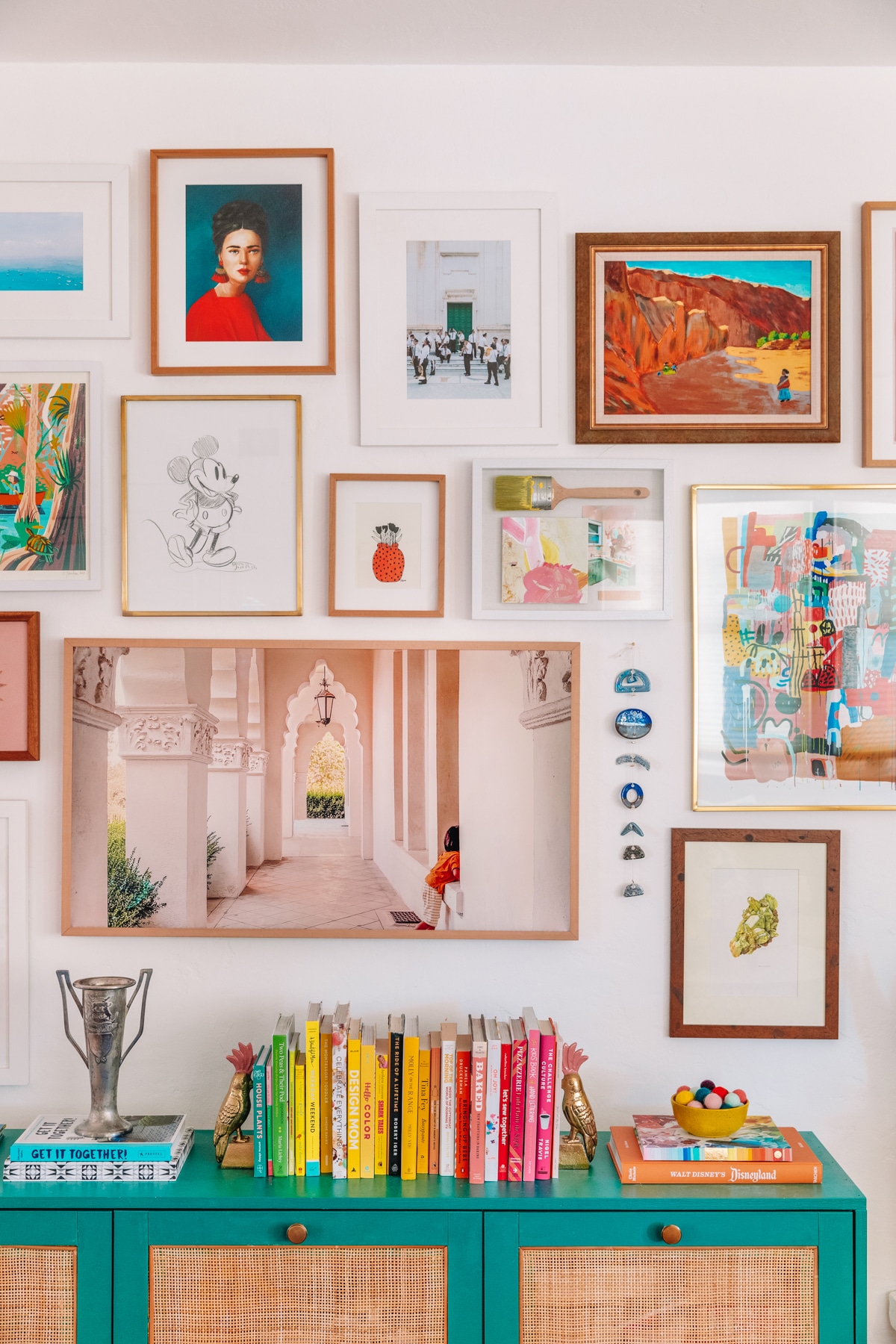 Create Aesthetic Accents with Wall Galleries