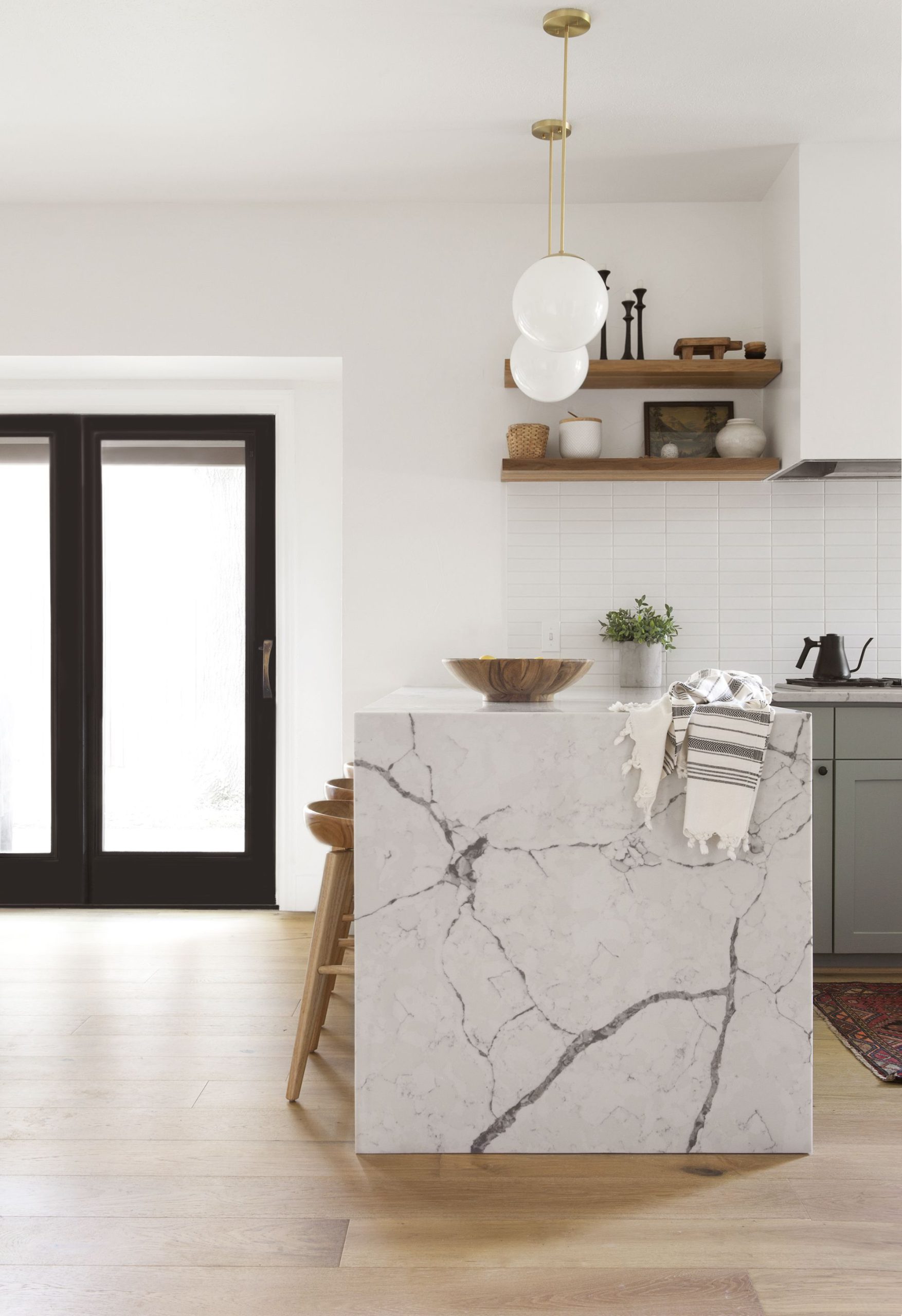 Create a Simple Kitchen with Marble Accents