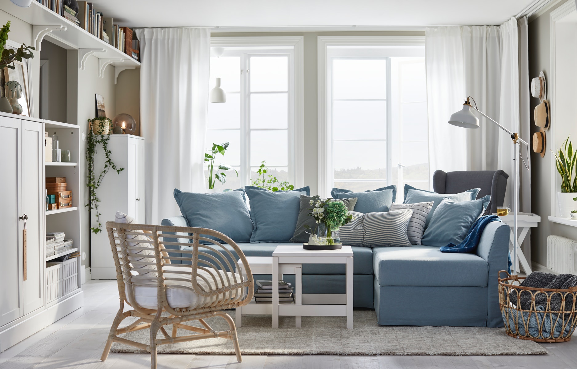 Use Comfortable and Beautiful Furniture