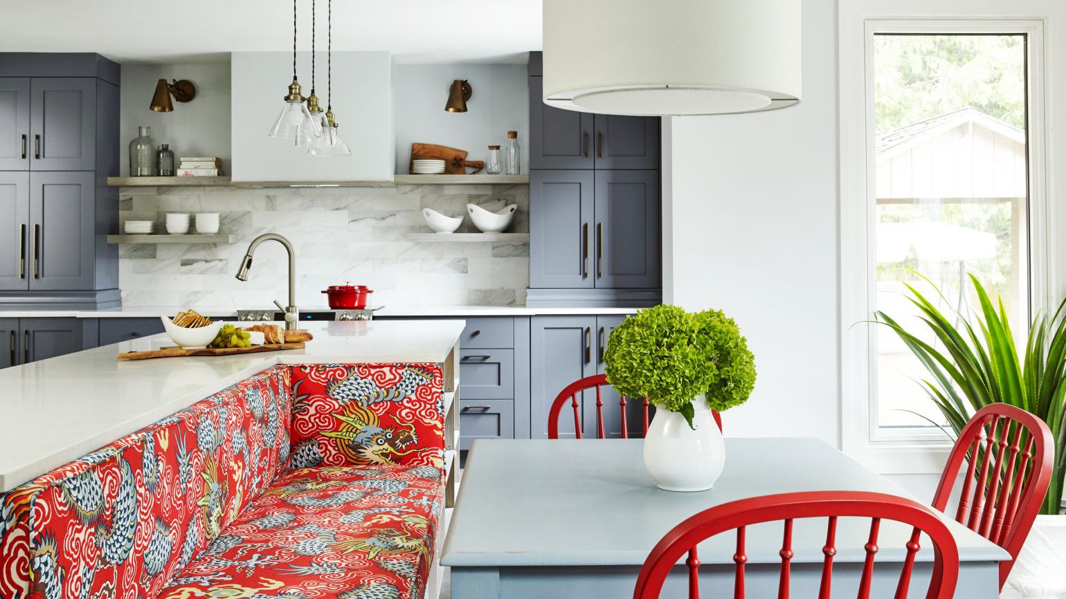 Create Bold Colors in Kitchen interior