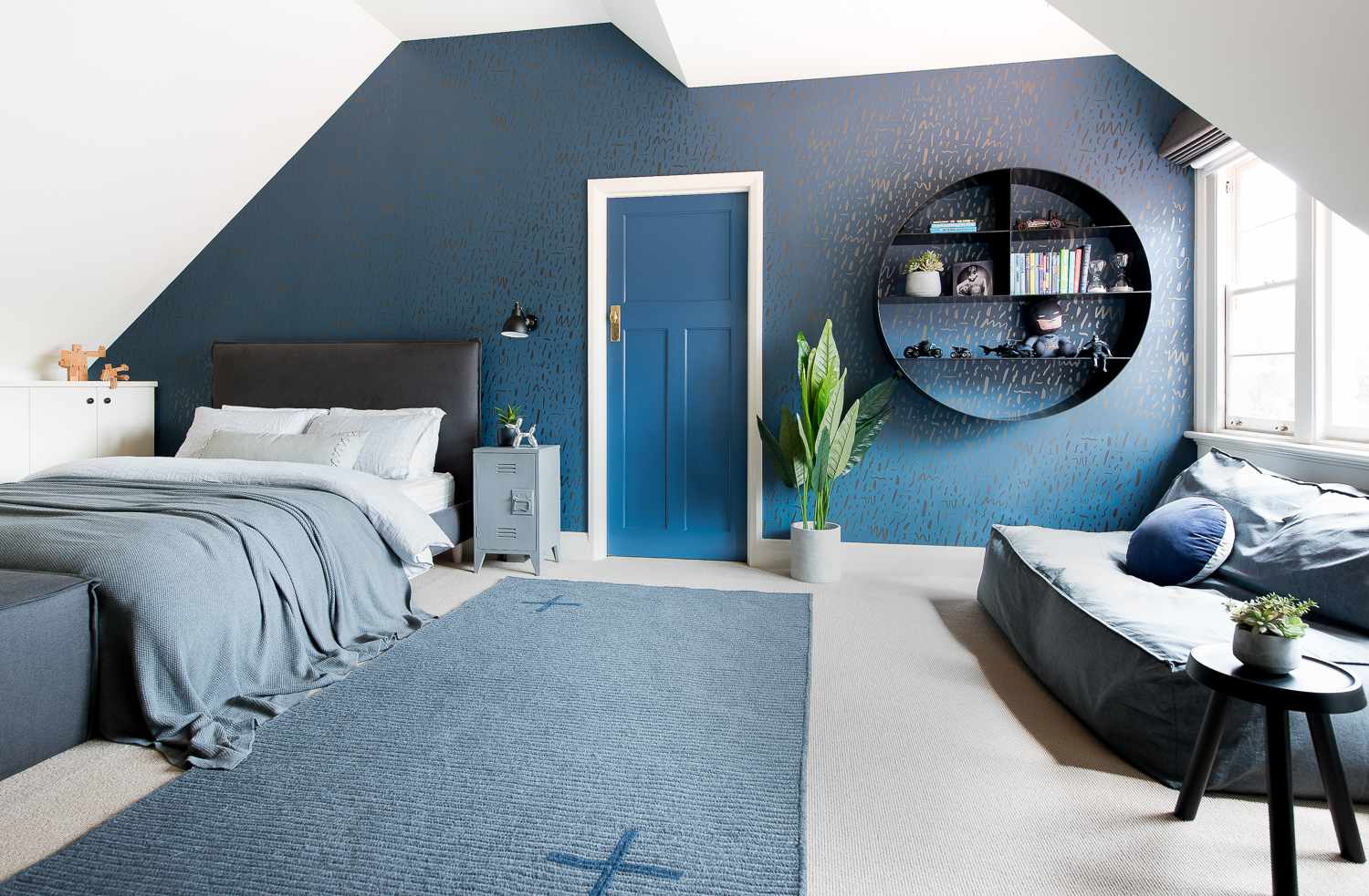 Navy Color for Teen Bedroom