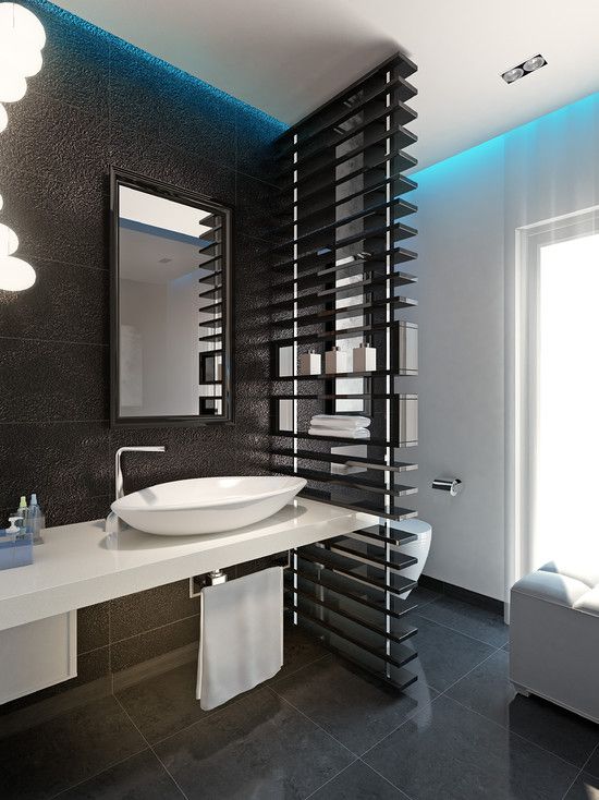 The Metallic Partition That Gives You Space for Toiletries