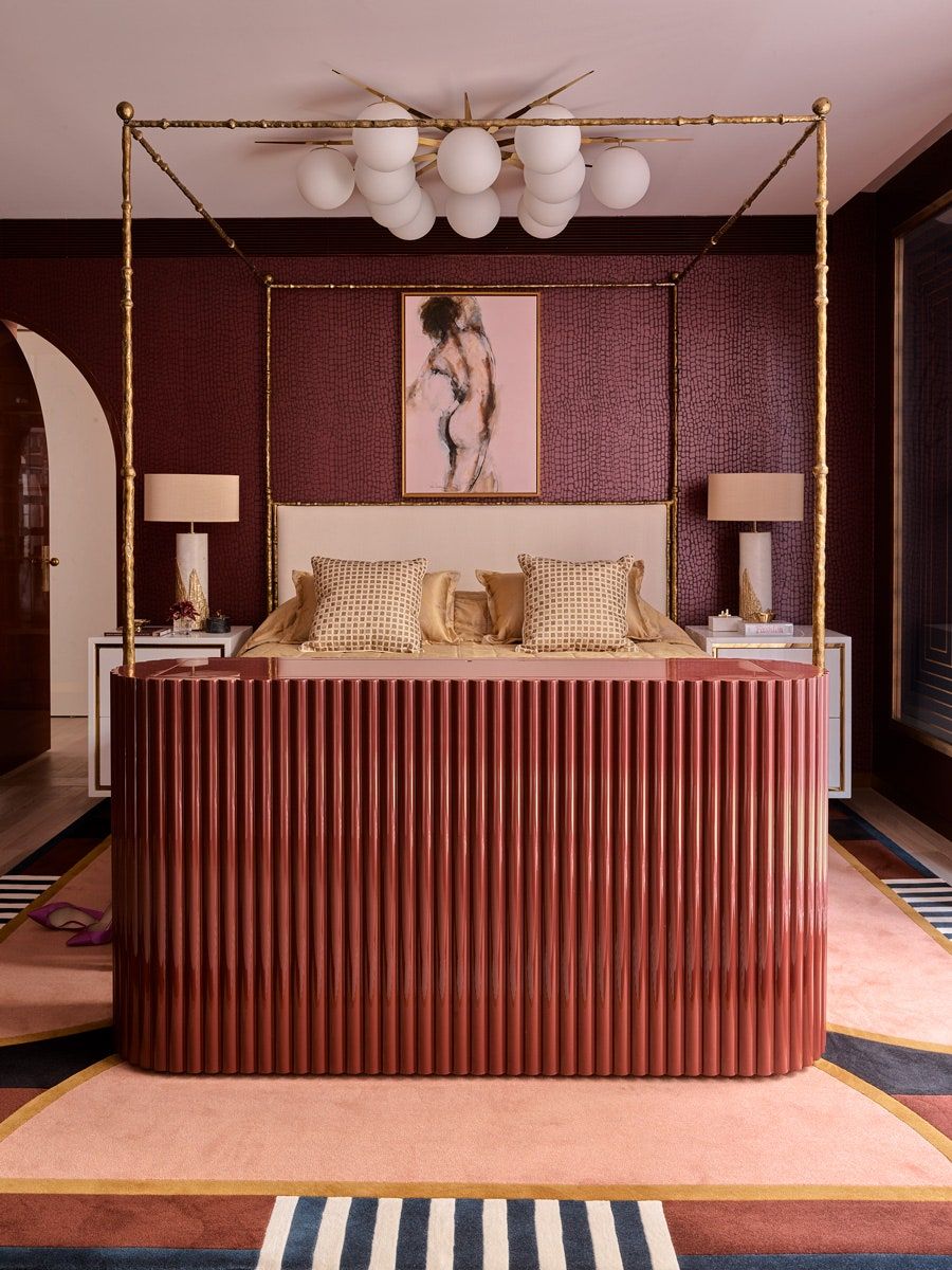 A Trippy Pink in Art Deco Bedroom Design
