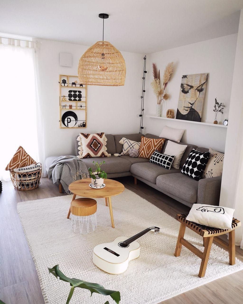 White Cotton Rug to Beautify Your Bohemian Living Room