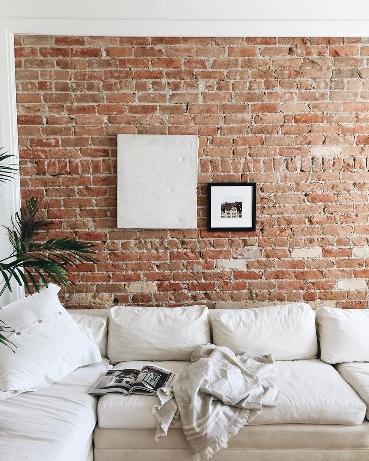Original Brick Wall for A Natural Impression in Living Room
