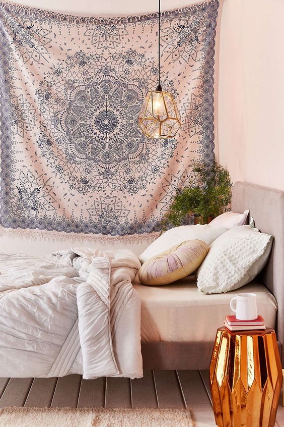 An Aesthetic Tapestry with Traditional Theme