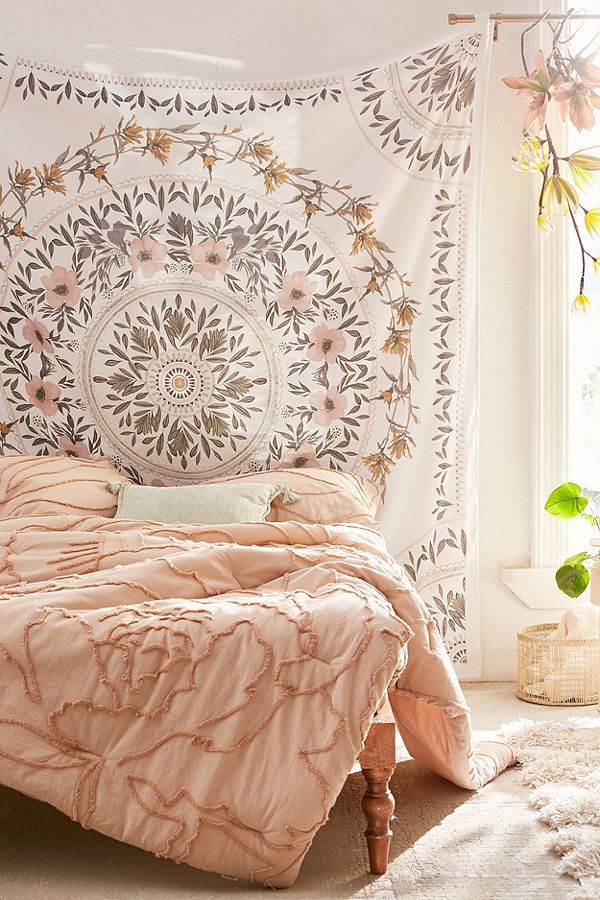 Shabby Chic Theme with Floral Tapestry
