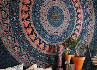 22 Impressive Tapestry Ideas to Transform Your Bedroom Beautifully