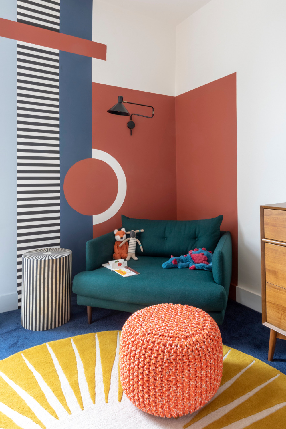 Colorful Wall for An Attractive Nook