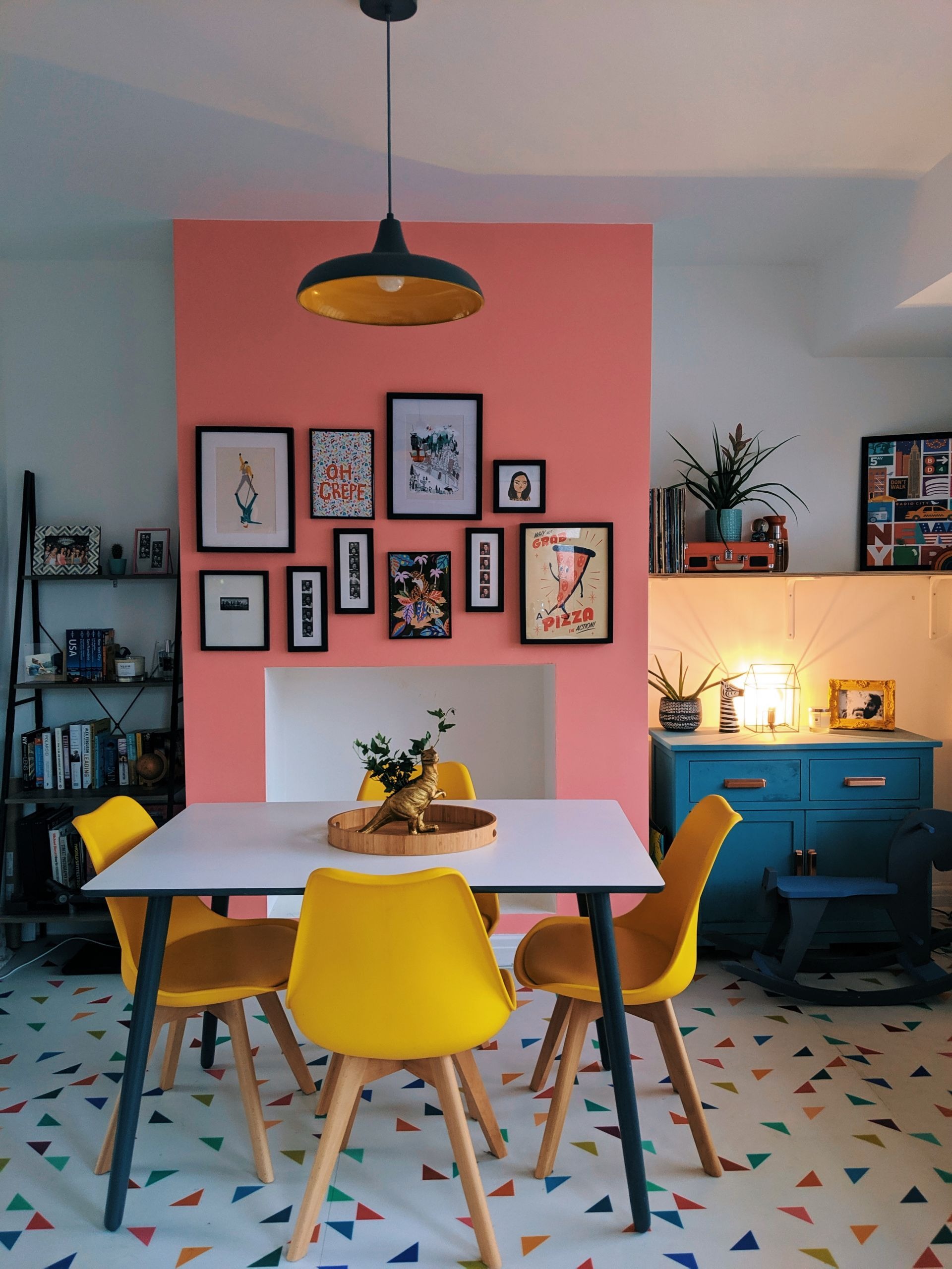 Lovely Dining Room with Cheerful Colors