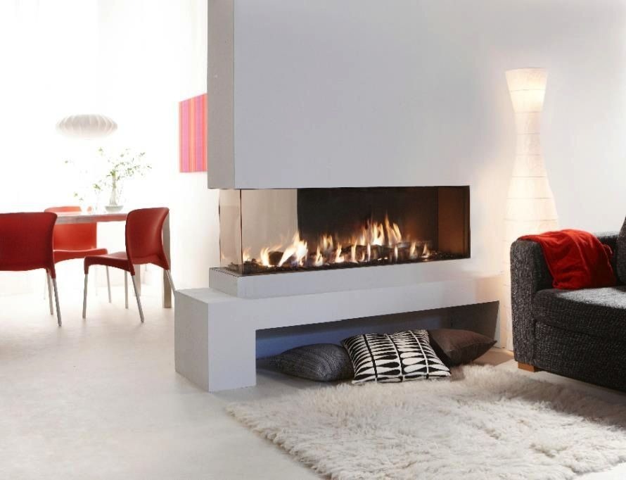 Gorgeous Two-Sided Fireplaces For A Spacious Home