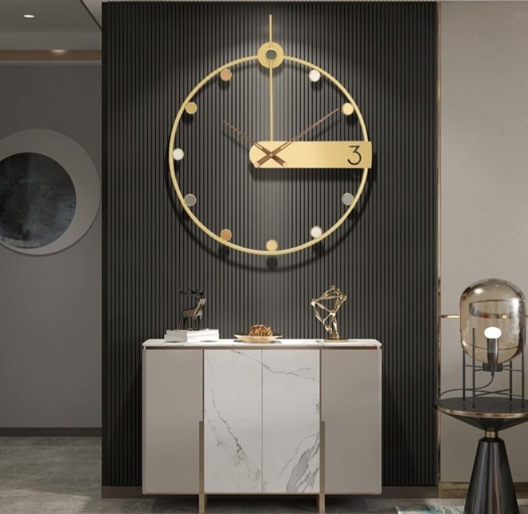 Minimalist Wall Clock with Golden Frame