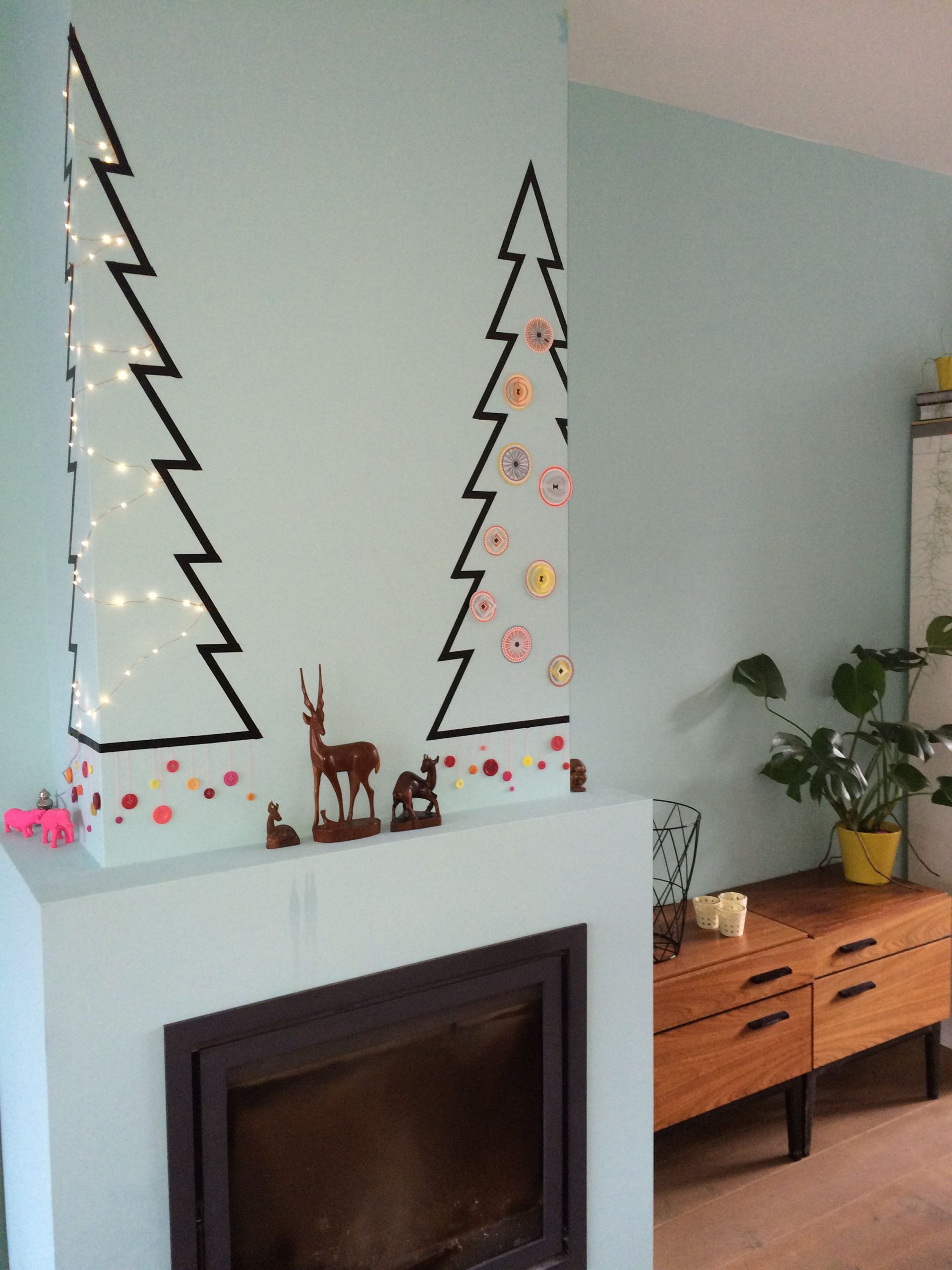 Washi Tape to Create a Christmas Tree Design