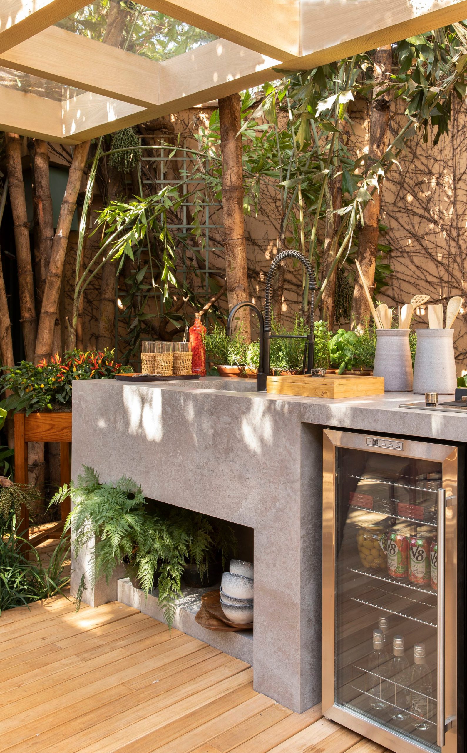 Grow Plants in the Outdoor Kitchen