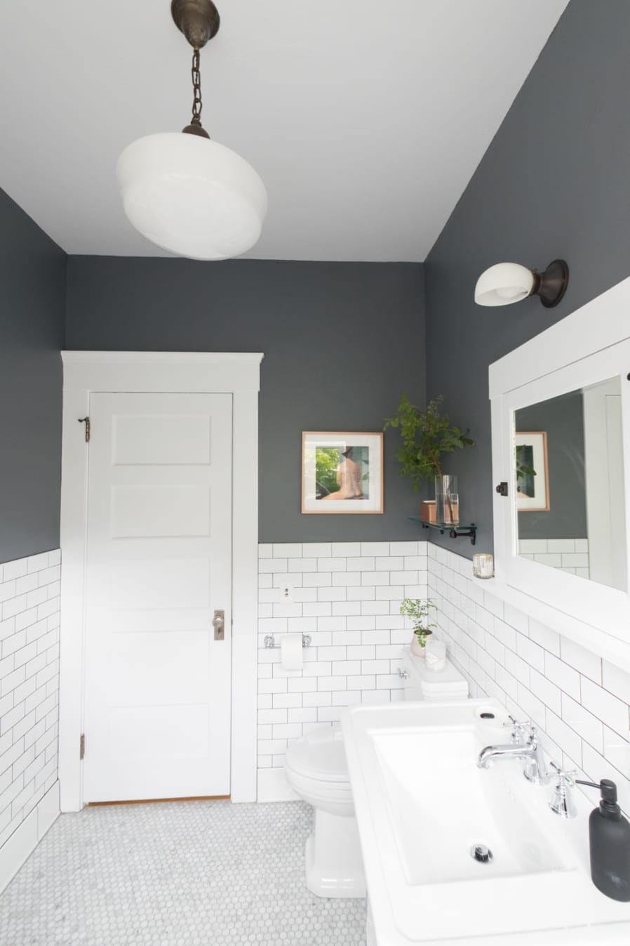Perfect Grey Shade for Bathroom Wall
