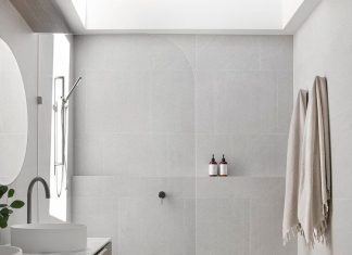 20 Curbless Shower Room Ideas : Bring A Spacious Impression