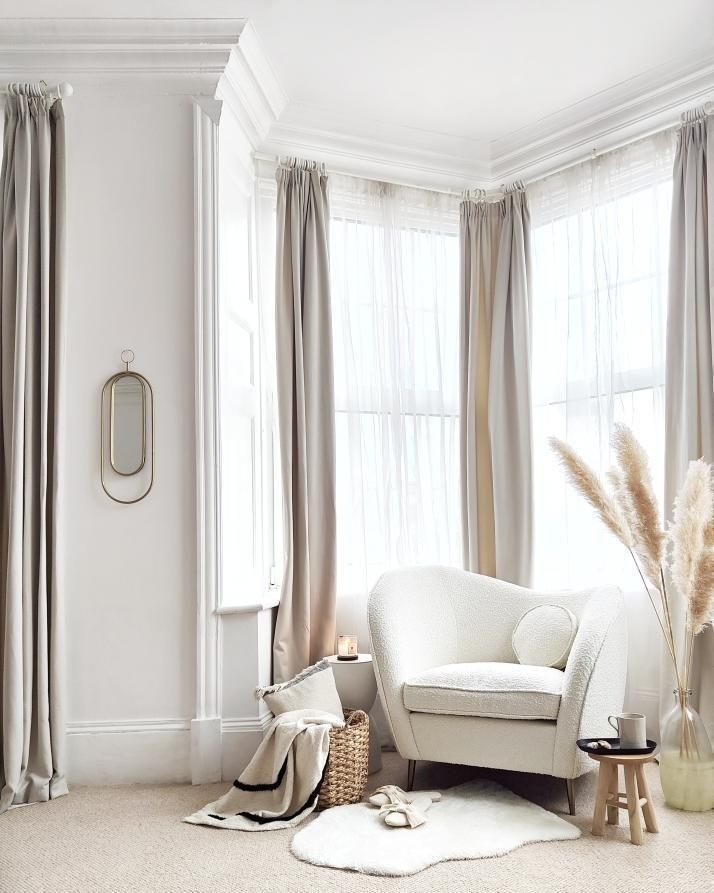 Calming Theme for A Stunning Bay Window