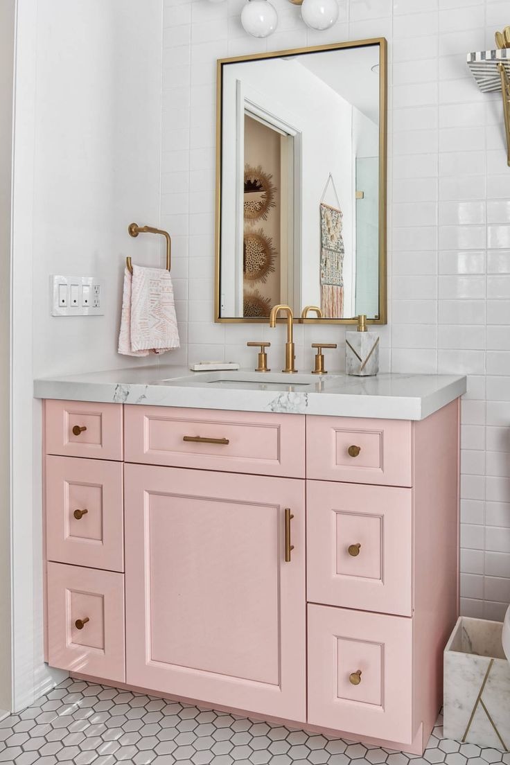 Pink Cabinet x White Marble Sink