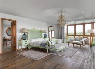 18 Bedroom Chair Ideas: From Functional to Cozy Design